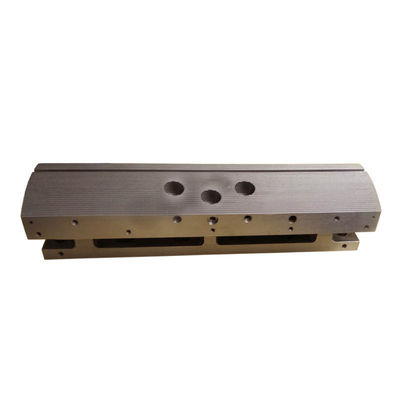 L Type Horizontal Sealing Jaw With Euro Hole Cutting Customized